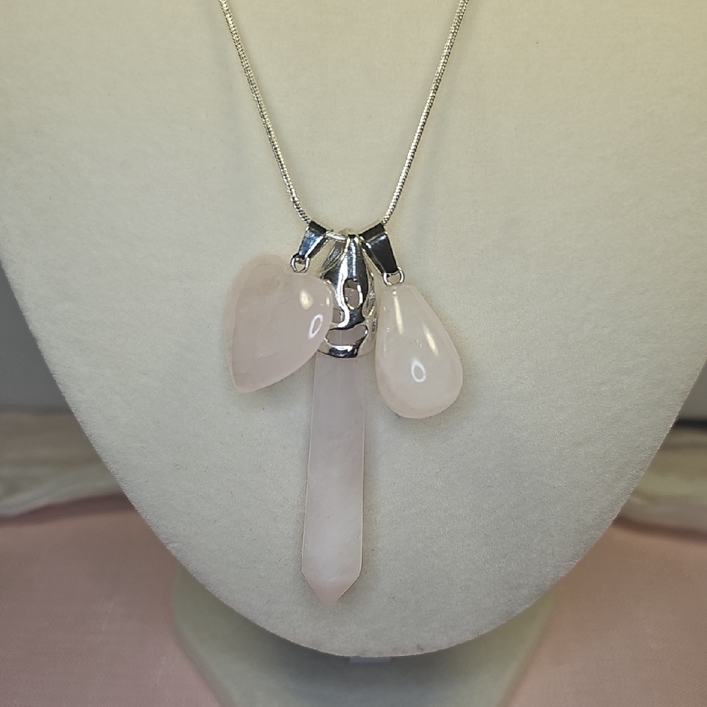 Chic Silver 925 and Rose Quartz Charm Necklace